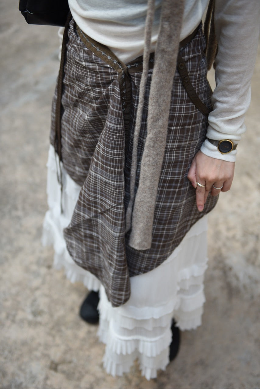 格紋疊穿半身小圍巾