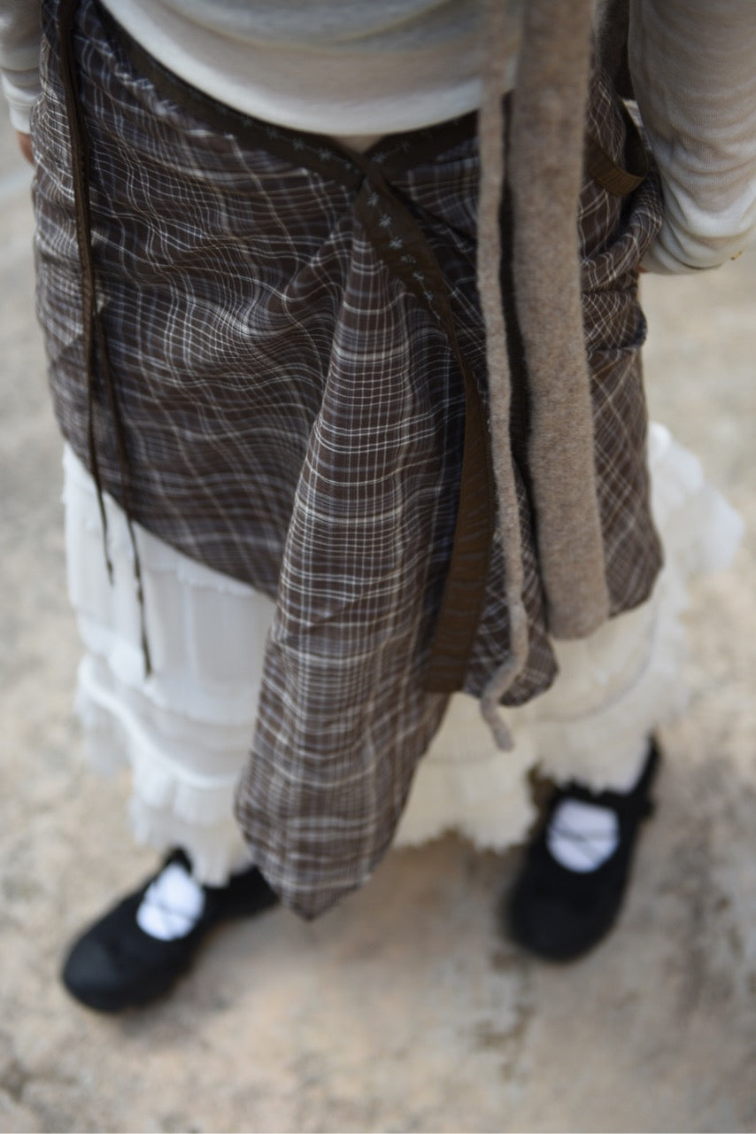 格紋疊穿半身小圍巾