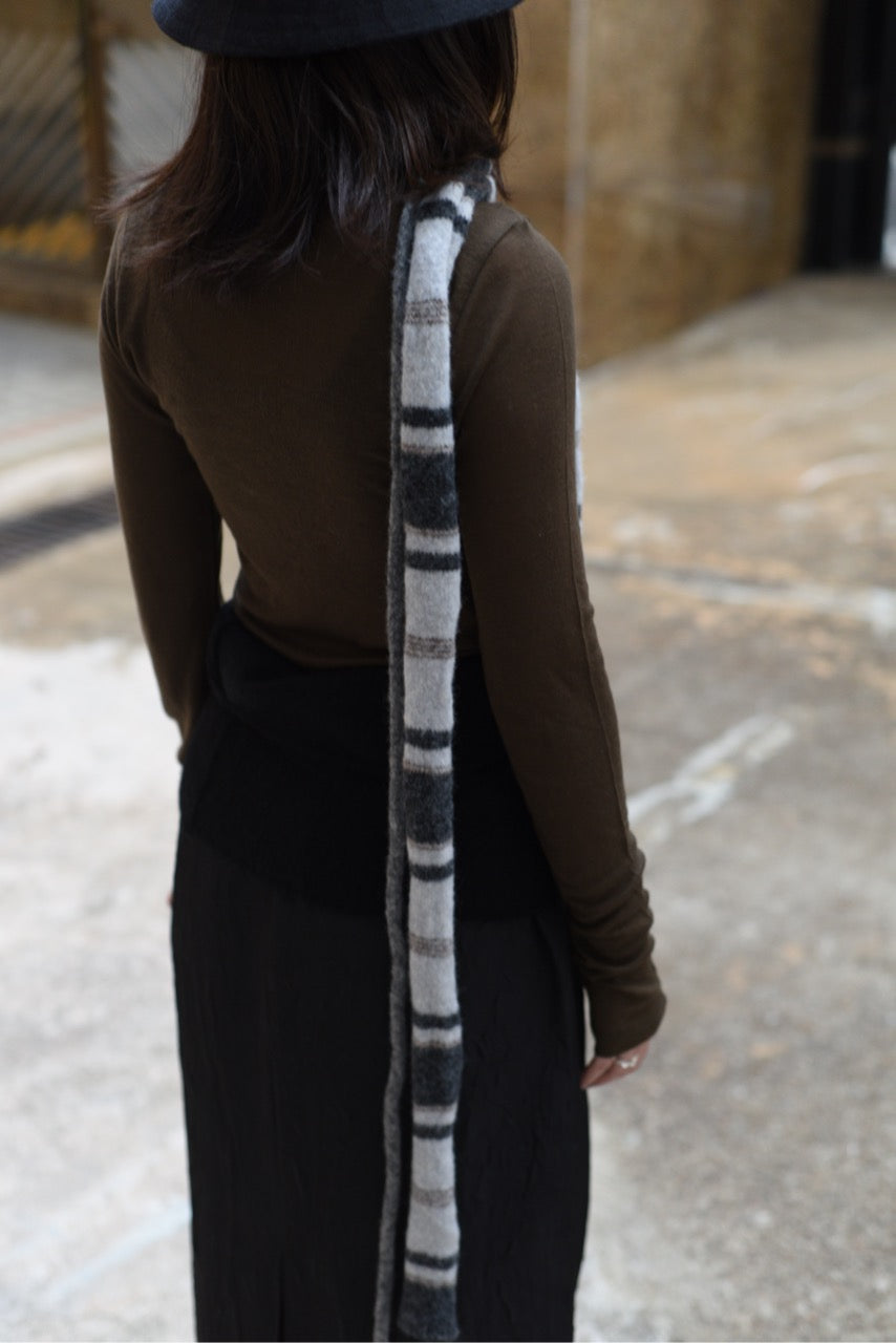 微透肌彈性高領上衣