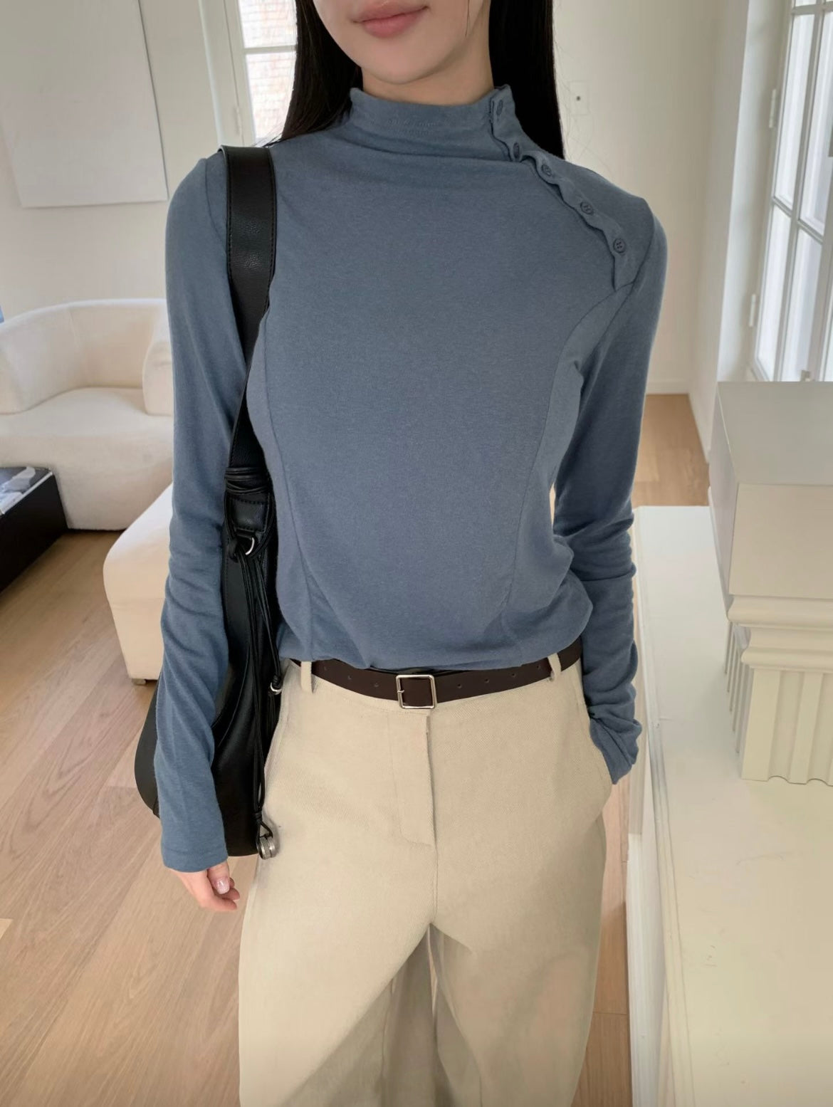 斜側排釦長袖上衣