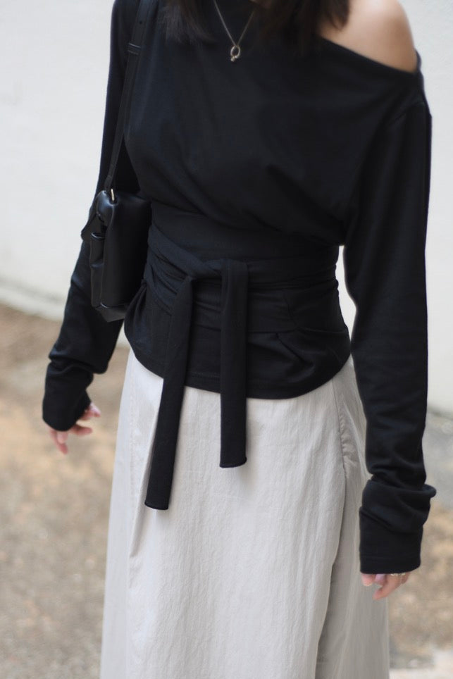 露肩斜領縛腰上衣