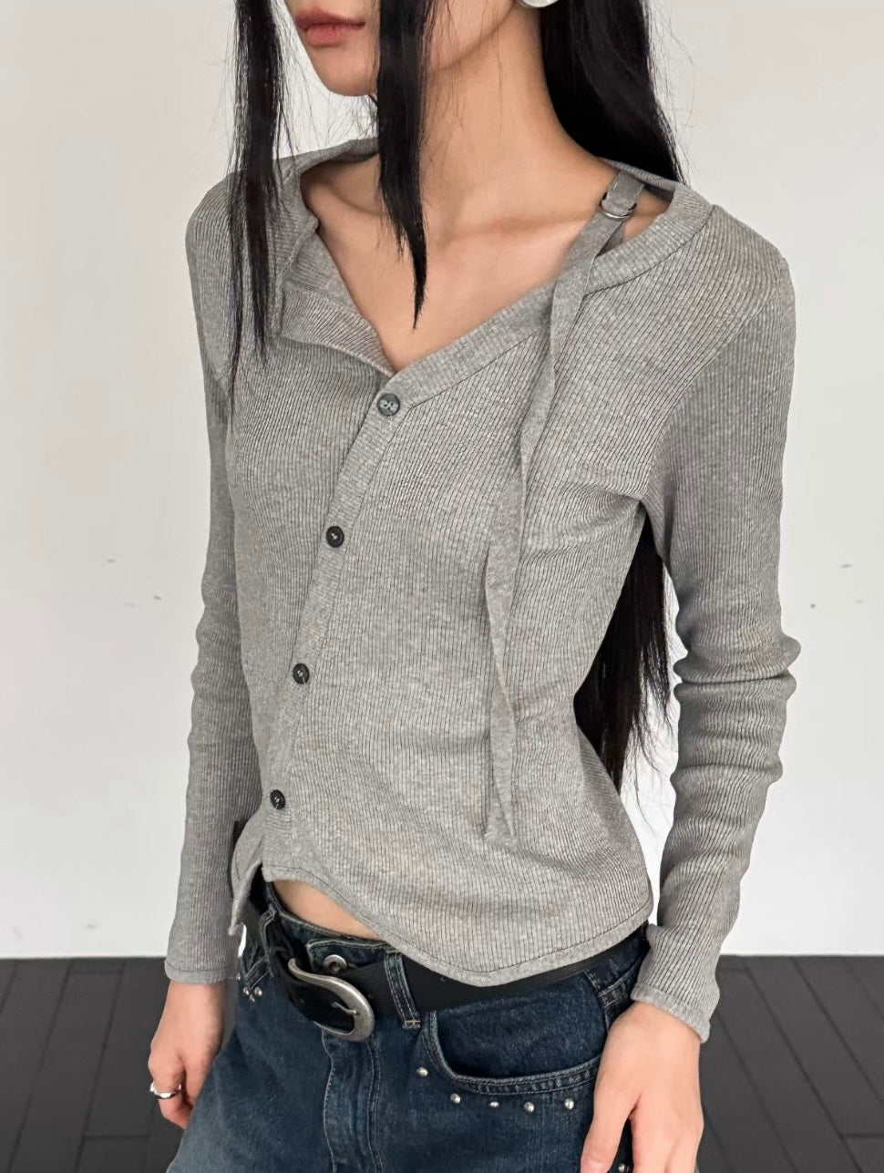 修腰不規則剪裁上衣