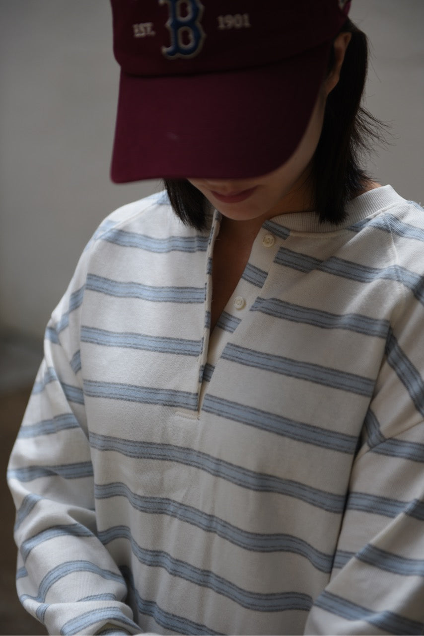 藍白間薄衛衣